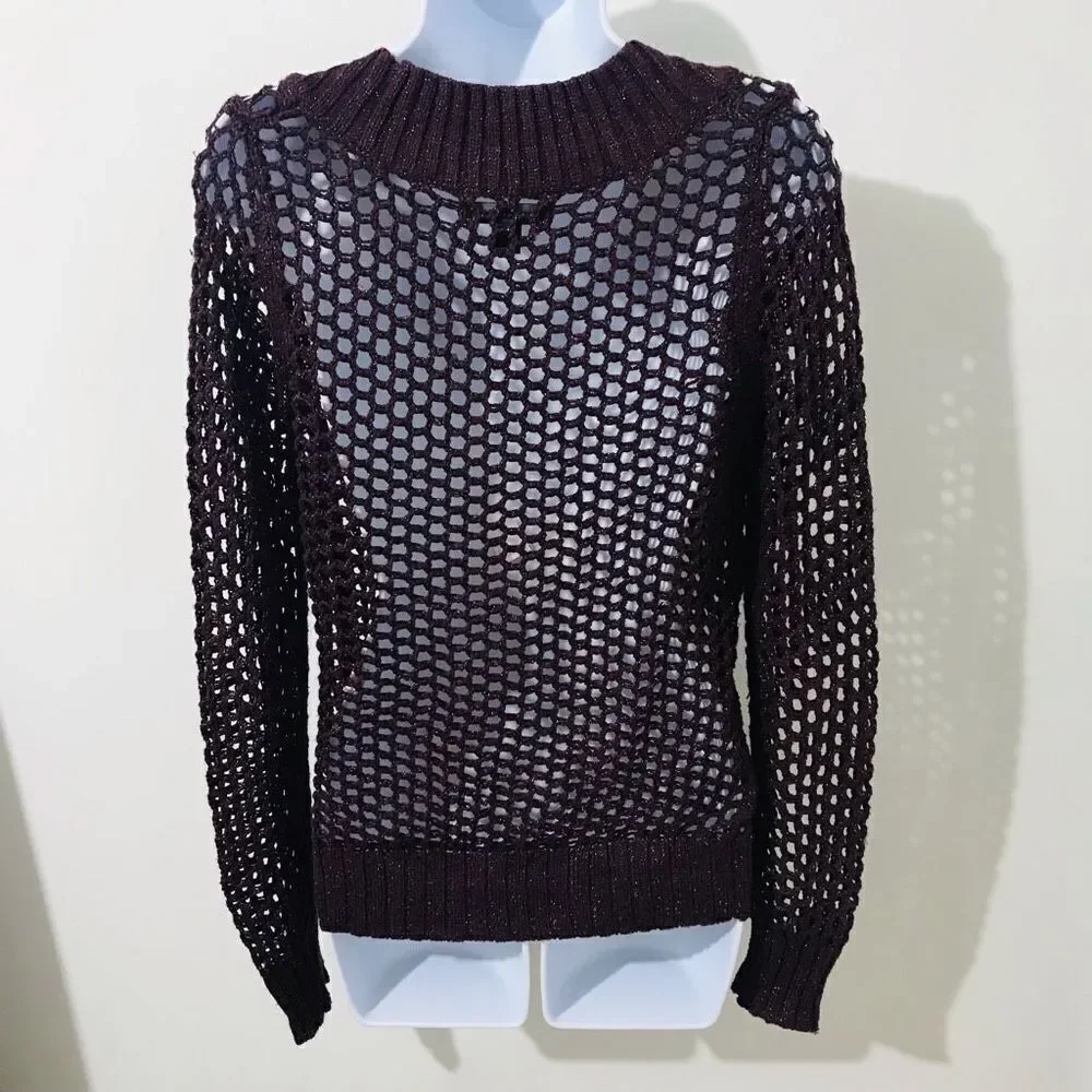Express size XS knit V-neck sweater….S13